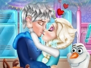 играть Jack and Elsa College Kiss