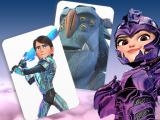 играть Trollhunters rise of the titans card match now