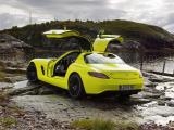 играть Mercedes-benz sls e-cell  puzzle now